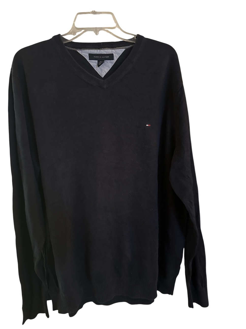 Vintage Tommy Hilfiger Men's Navy Blue V-Neck Pullover Sweater with Flag Logo